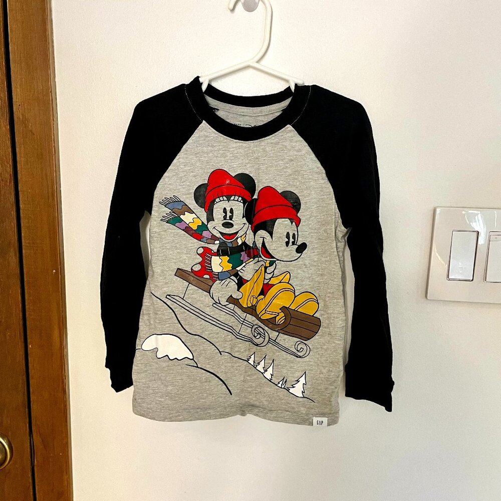 Baby Gap Mickey and Minnie Winter Long-Sleeve Shirt Size 5 years